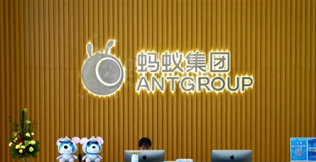 全球首个混合线性架构万亿参数思考模型开源：长文本推理效率提升3倍 获IMO金牌_腾讯新闻