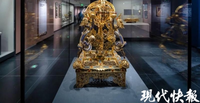 一馆看遍扬州非遗珍宝，巨型“宝船”现身古运河畔_腾讯新闻