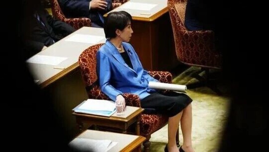 Iran Restores Internet; Brazil-China Visa Waiver; US-Russia-Ukraine Talks; Japan's Snap Elections; Rising Tensions in East Asia