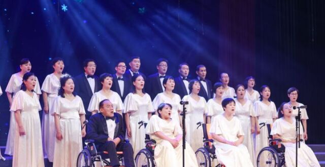 从默默无闻到聚光灯下，杭州这个特殊的合唱团十周岁了_腾讯新闻