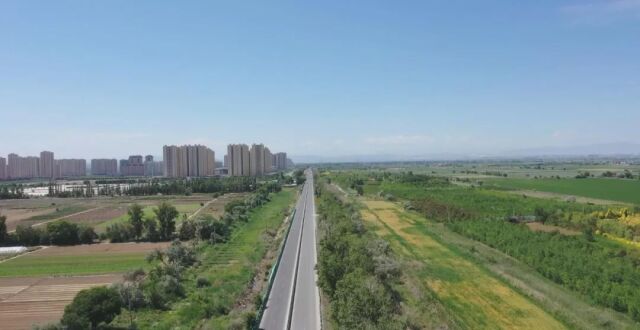 五家渠—乌鲁木齐机场公路建设为民生幸福“加码”_腾讯新闻