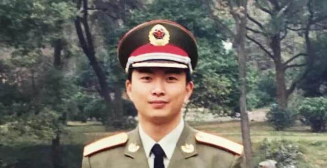 专访全国先进工作者姚麟：军魂铸医心，应答山海的生命长歌_腾讯新闻