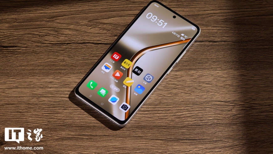 OPPO K12s Real Photos Revealed: Boasting a 7000mAh Battery and Five-Year Longevity