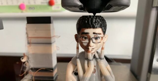 腾讯元宝AI大模型进入3D领域，用照片就能生成3D打印级的人偶，极大降低建模成本_腾讯新闻