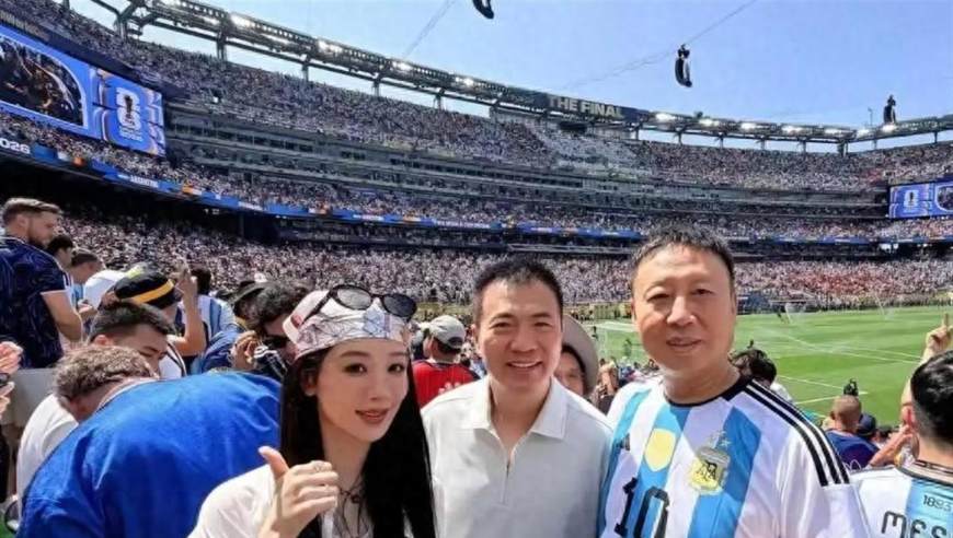 1.93亿选民投票全靠人工数 印尼大选累死272人