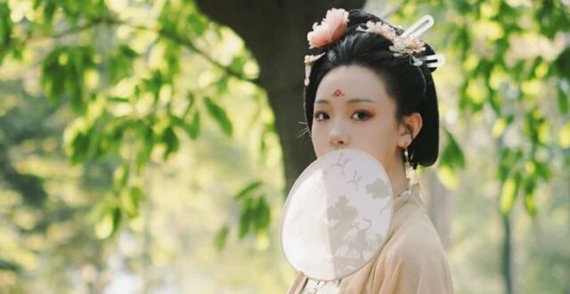用中国色打开重大，美就一个字！_腾讯新闻