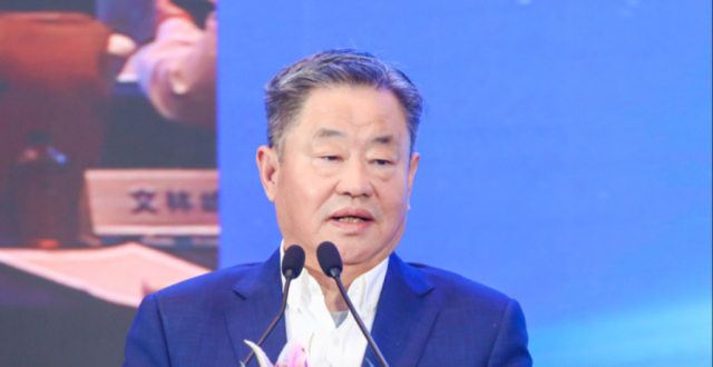 宁高宁：做企业的人应该感到骄傲_腾讯新闻