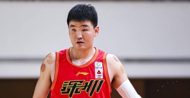 顾全怒怼刘传兴：他对曾凡博动作太危险应夺权 很多球员一上头啥都不管_腾讯新闻