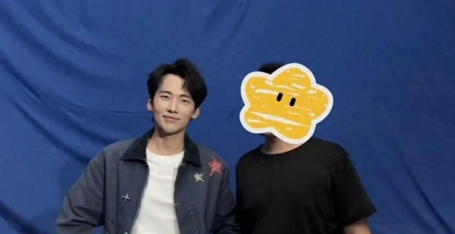 郭麒麟暴瘦后现身 医生提醒