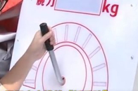 使劲……断了！_腾讯新闻