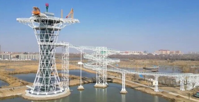 五家渠45米高塔蹦极综合体即将运营_腾讯新闻