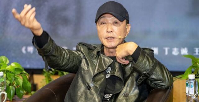 演戏40年，吴刚答疑：什么是爆剧爆人、老戏骨和永远的家？_腾讯新闻