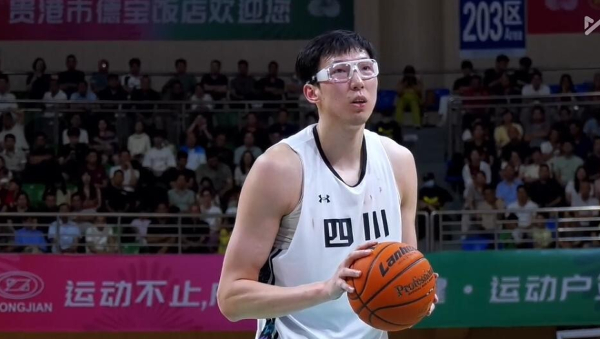 600万投资成效显著！周琦8投全中贡献20+10，率四川男篮力克强敌锁定全运正赛资格