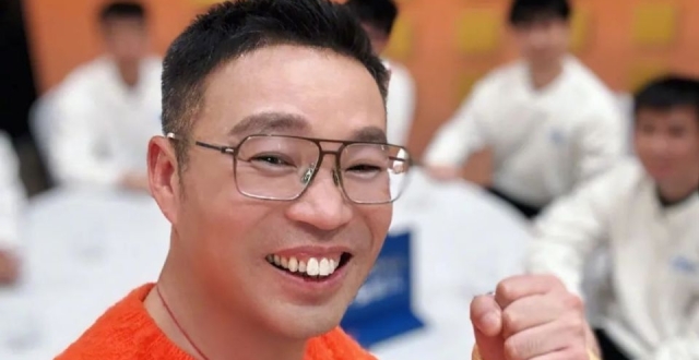 刘敏涛、王迅新剧演母子，网友惊了_腾讯新闻