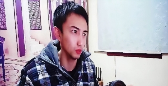 耀扬打巅峰赛破防，被辅助玩家追着骂，一看评分都笑了_腾讯新闻