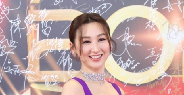 戏内性感妩媚，戏外清纯！属于高海宁的演艺春天该来了_腾讯新闻