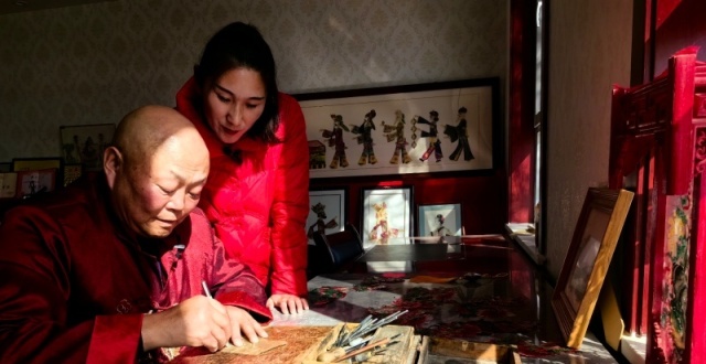 王义元：让皮影艺术代代相传_腾讯新闻