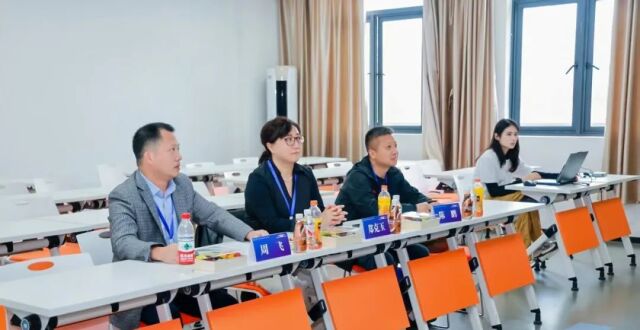 学生从60余人变4000余人！“天门好人”陈鹏：每个孩子都有闪光点……_腾讯新闻