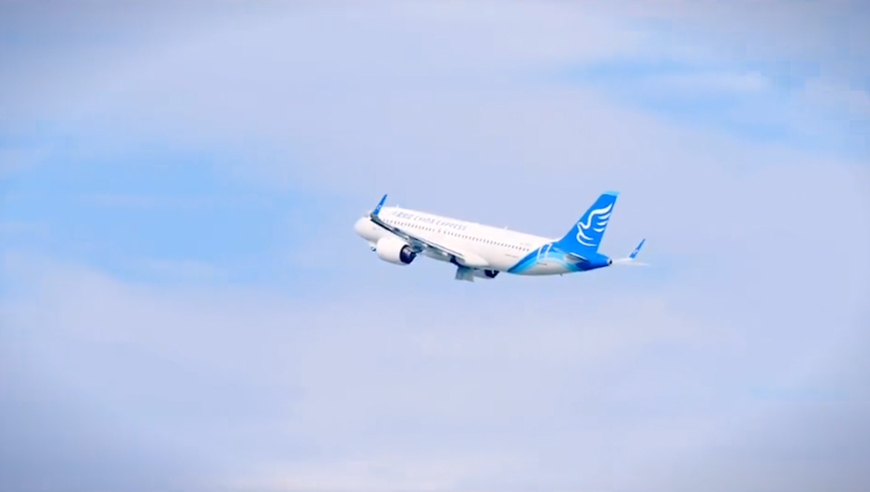 华夏航空一飞机起飞阶段客舱氧气面罩脱落,在空中盘旋耗油后安全返航