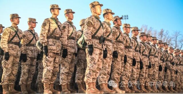 野外徒步行军150公里，一起出发！_腾讯新闻