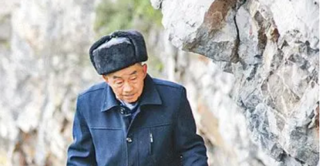 清风故事会｜黄大发：对自己“抠门”的“当代愚公”_腾讯新闻