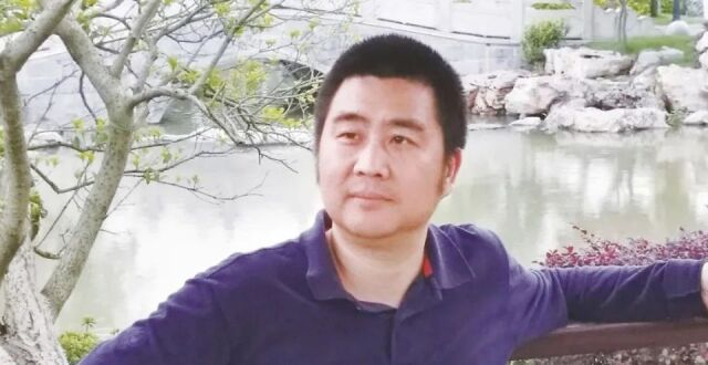 封面故事丨王珏：AI时代，人类的哪些能力更加宝贵_腾讯新闻
