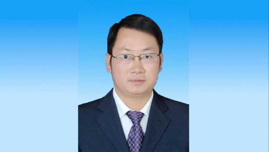 『专题』“耻辱”合影事件后，四川雷波县将迎来新县长