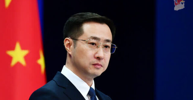 美政府拟要求各方「不得同时加入美中的 AI 生态系统」，中方回应坚决反对搞选边站队，此举会有哪些影响？