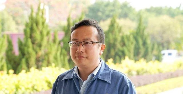 全国人大代表刘进：把一线工人的声音带到大会上_腾讯新闻