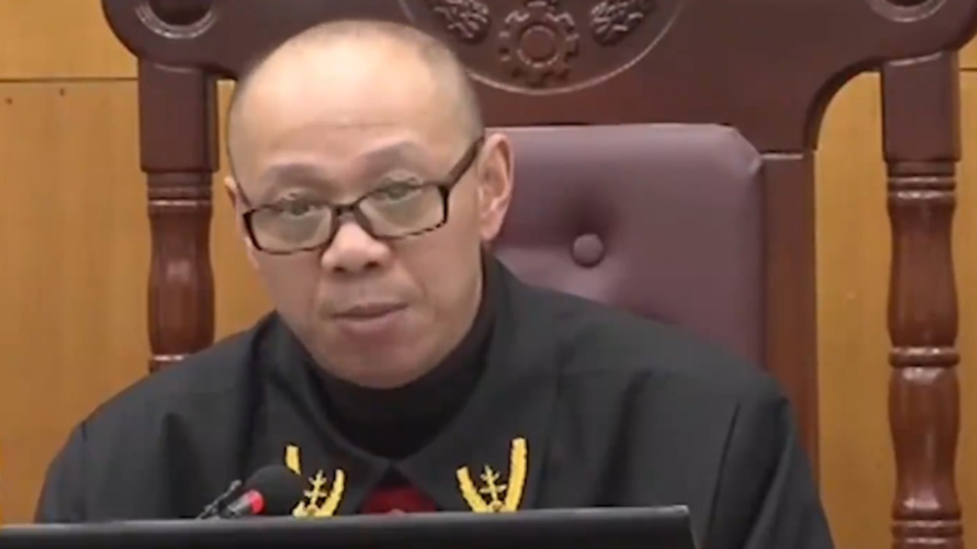 案件实录：母亲得知儿子凄惨死状，法庭上崩溃大哭，声称必须严惩凶手_腾讯新闻