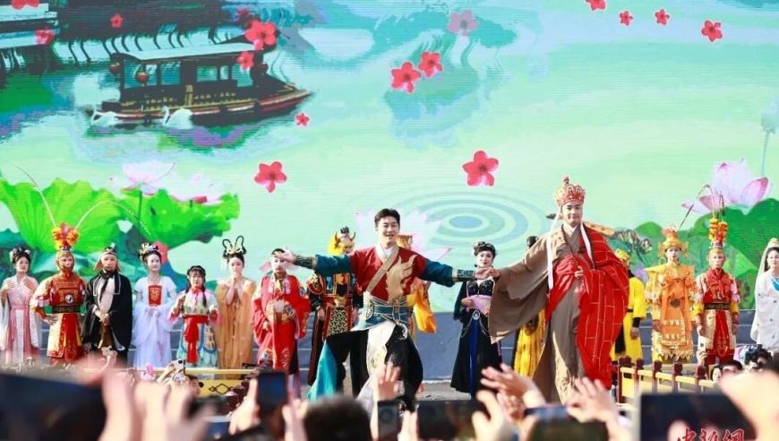 大号消费“空姐遇害”被批:别为流量节操都不要了