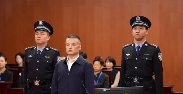 45岁时成北航副校长的张广被控15年受贿超2100万元 当庭认罪悔罪_腾讯新闻