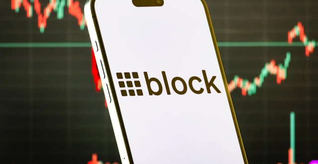 Block裁员近半，飙升24%！CEO：AI提升效率，未来一年大多公司会做类似调整_腾讯新闻
