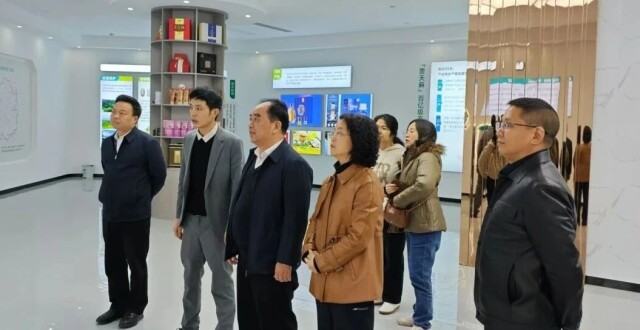 农工党广东省委会到大方县开展帮扶调研活动_腾讯新闻