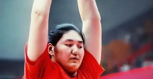 女篮大胜日本！张子宇+2将统治表现，攻守蜕变，全民皆兵太轻松！_腾讯新闻