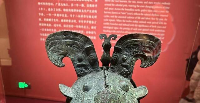 国博“新春文化展”有哪些“蛇文物”？两百余件展品迎佳节_腾讯新闻
