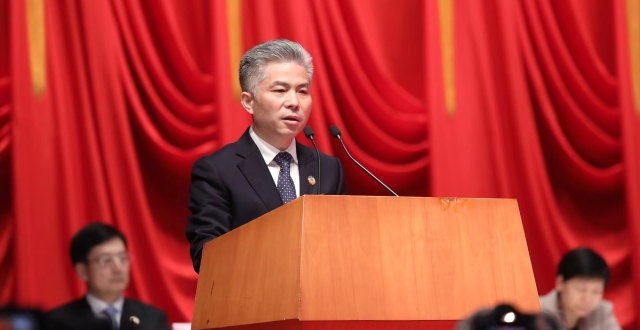 徐兵委员：让“共享养老”破解社区养老困局的新密码_腾讯新闻