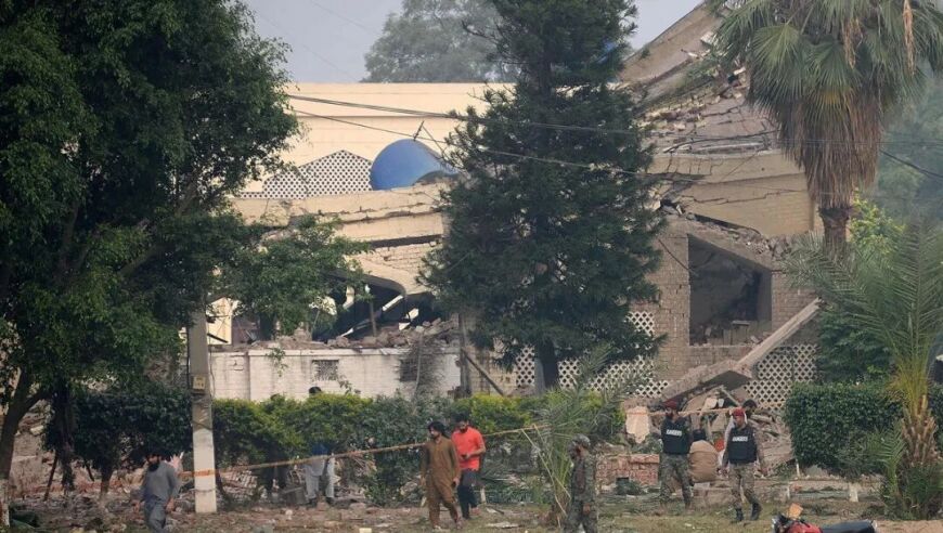 在巴基斯坦军力最薄弱区域搞三军演习，印度想表达什么？