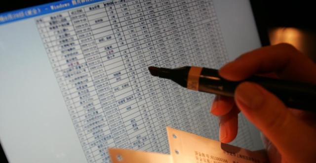 京东、美团相继宣布重要举措；问界回应长沙M9失火事件；宇树人形机器人有望降价？官方客服回应丨大公司动态_腾讯新闻