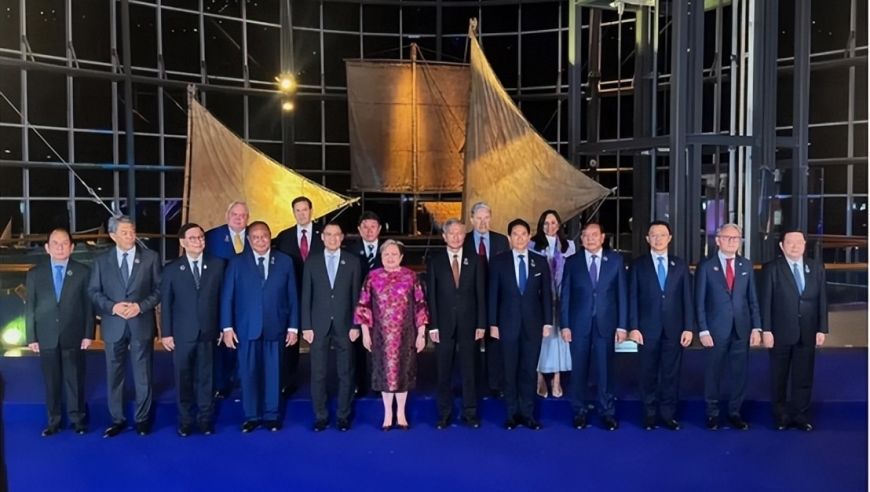 UZI直播用IG冠军卡莎皮肤