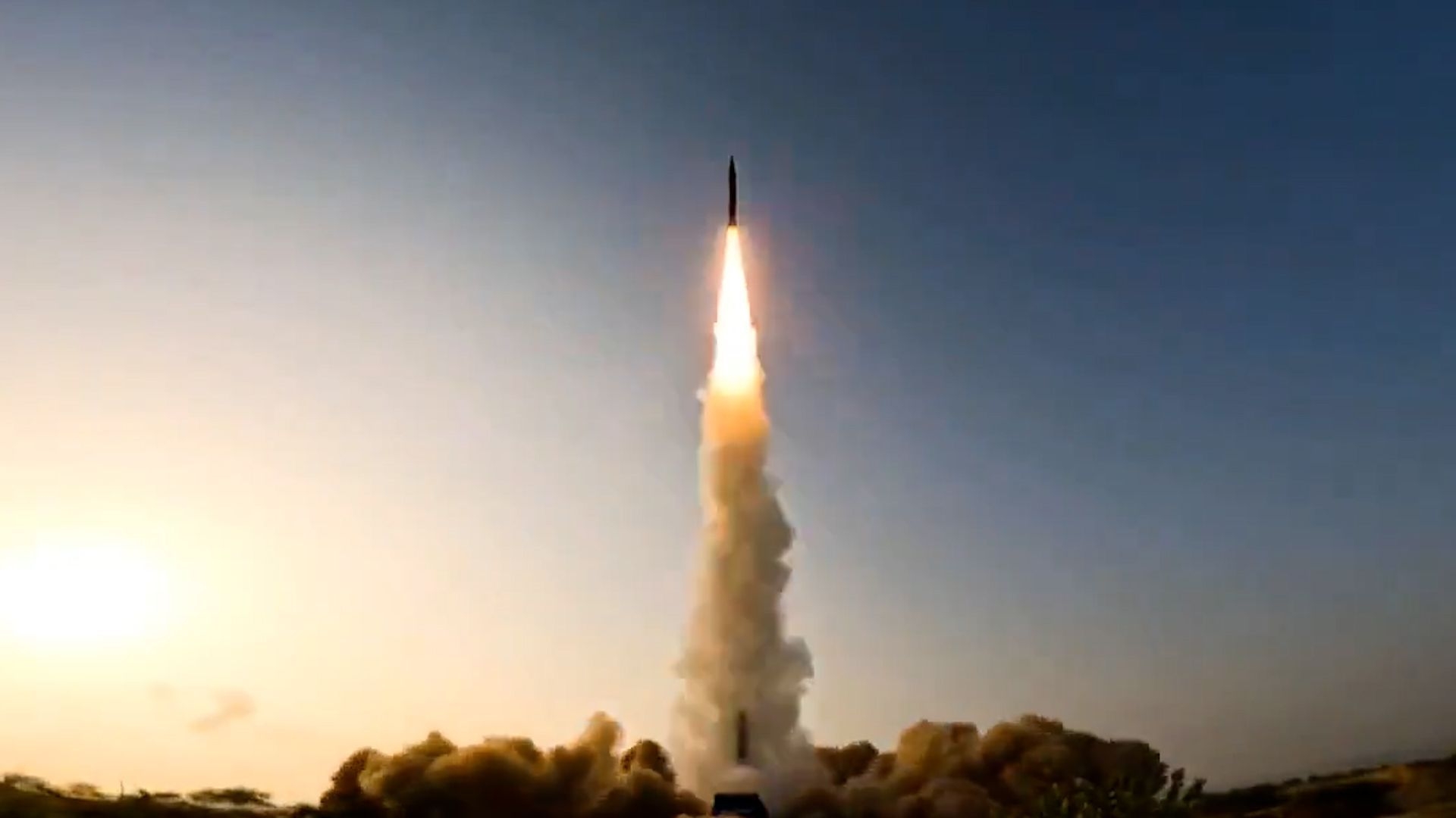 伊朗称向以色列发射"法塔赫