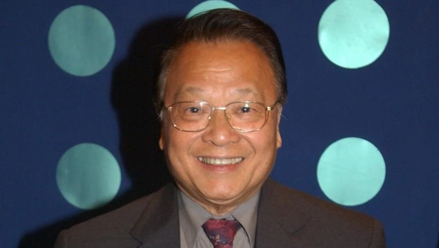 95岁TVB演员去世，在老人院吃饭时突然闭眼，患老年痴呆已认不出妻儿
