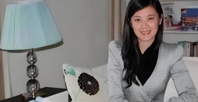 前央视主持人姜丰：为爱情弃国籍，婚姻破裂后回国发展，如今55岁活成这般模样_腾讯新闻