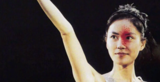 谢霆锋没想到，“美人迟暮”的残酷现实，如今也发生在了王菲身上_腾讯新闻