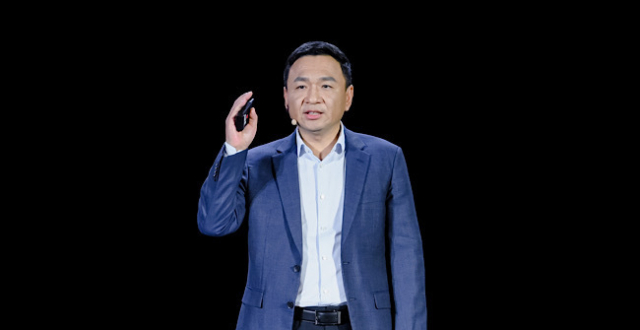 北汽集团董事长张建勇：以匠心科技为本 打造全球领先的品质产品_腾讯新闻