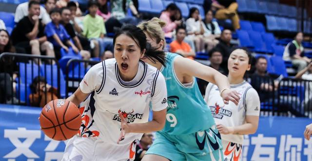 又美又能打！中国篮球34岁女神复出3胜1负：结婚生娃归来依然很美_腾讯新闻