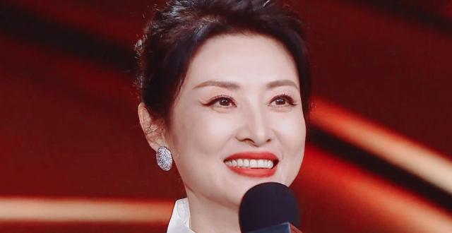 周涛回应不上春晚：最大胆决定是去北京奥组委，现在很自洽_腾讯新闻
