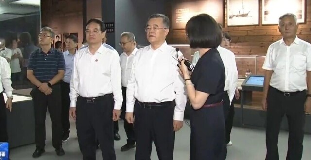 张庆伟率执法检查组 在福建实地检查