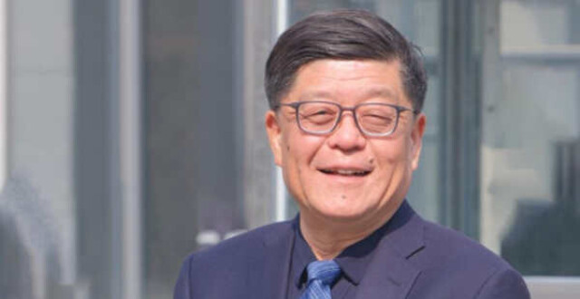 【财眼观两会】全国人大代表王刚：建议加快钙钛矿光伏技术研发 构筑行业新护城河_腾讯新闻
