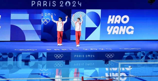 稳！练俊杰/杨昊为中国跳水“梦之队”收复失地_腾讯新闻